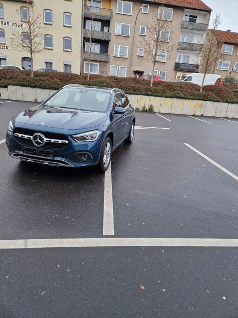 Mercedes-Benz GLA-Class
