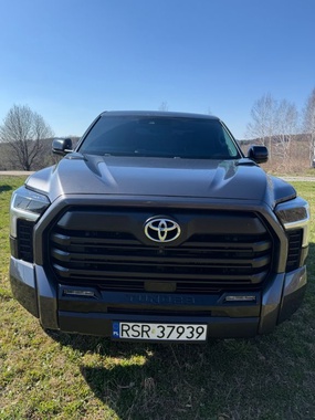 Toyota Tundra 2024