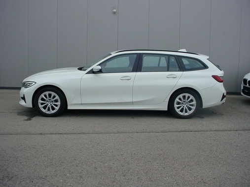 BMW 3 Series 2021
