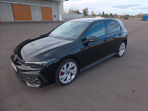 Volkswagen Golf 2025