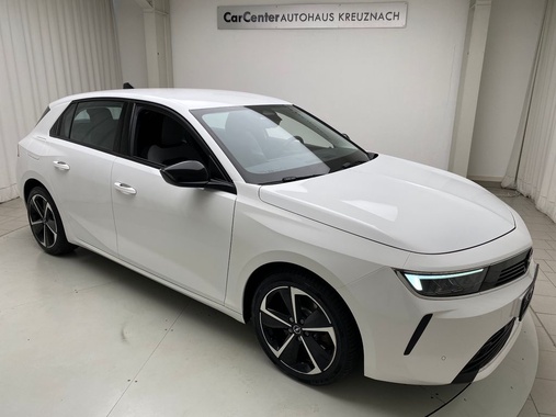Opel Astra 2022