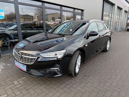 Opel Insignia 2022