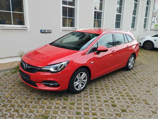 Opel Astra 2021