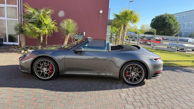 Porsche 992 2019