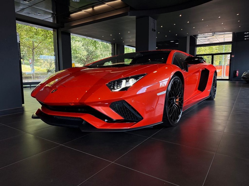 Lamborghini Aventador
