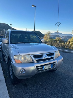 Mitsubishi Pajero 2003