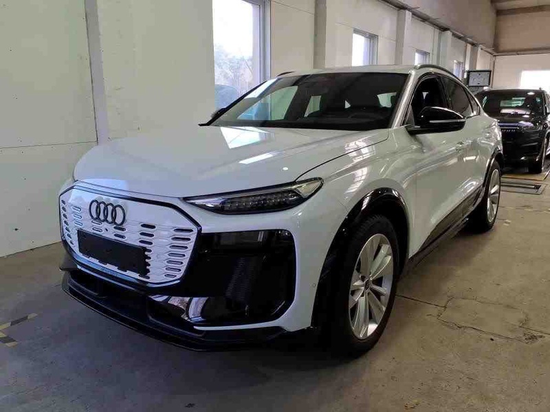 Audi SQ6 e-tron