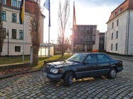 Mercedes-Benz 220 1994