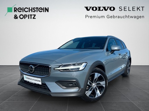 Volvo V60 2023