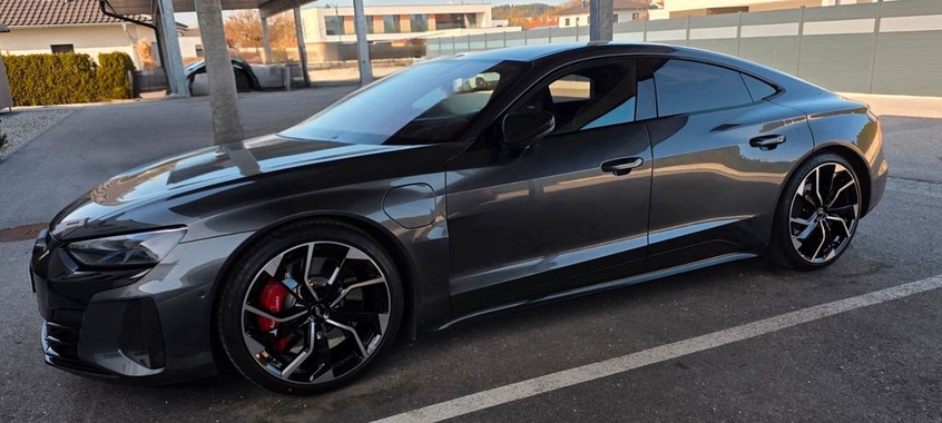 Audi RS e-tron GT 2022