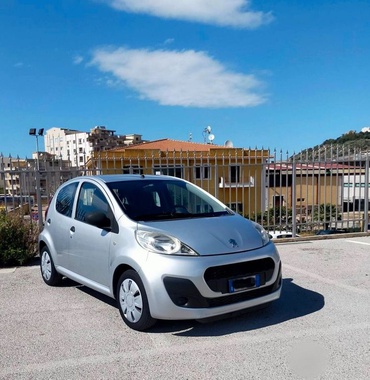 Peugeot 107 2012
