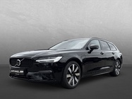 Volvo V90 2025