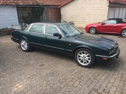Jaguar XJ8 2000
