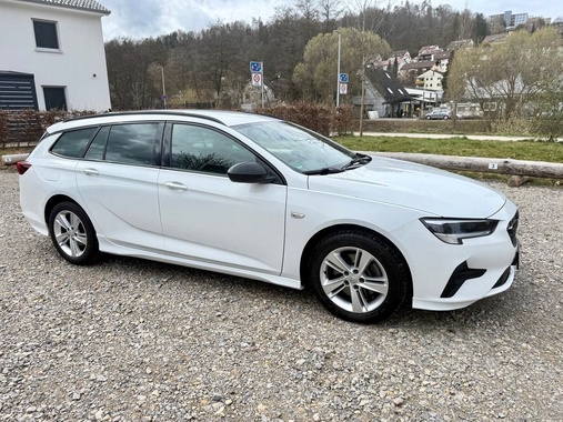 Opel Insignia 2022