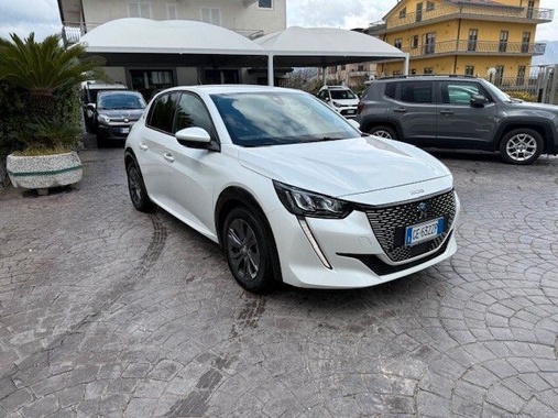 Peugeot 208 2021