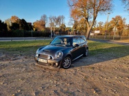 MINI Clubman 2012