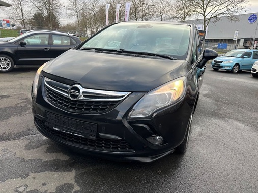 Opel Zafira 2016