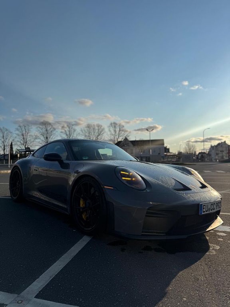 Porsche 992
