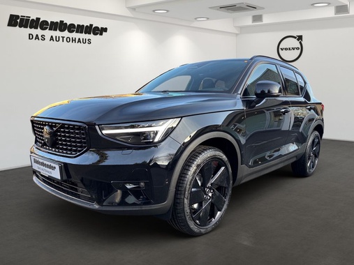 Volvo XC40 2025