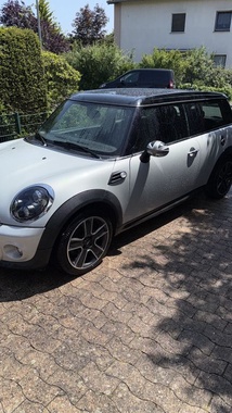 MINI Clubman 2011