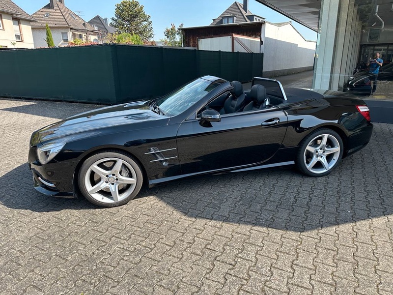 Mercedes-Benz SL-Class