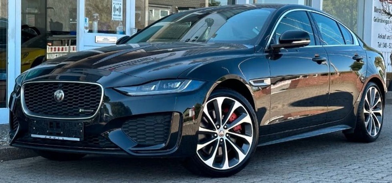 Jaguar XE