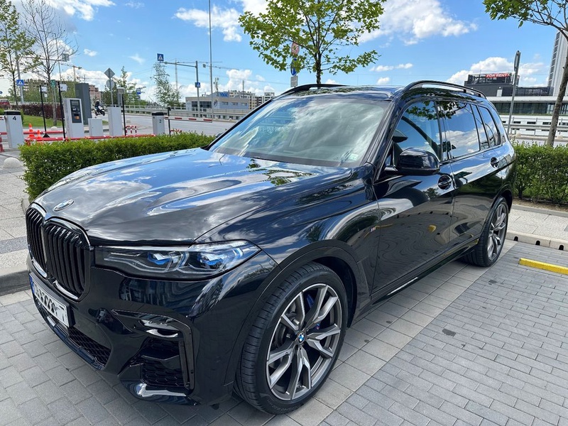 BMW X7