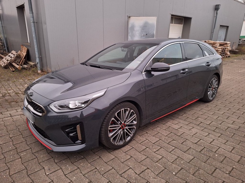 Kia pro cee'd / ProCeed