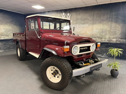 Toyota Land Cruiser 1975