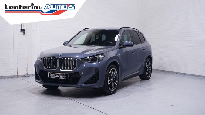 BMW iX1 2024