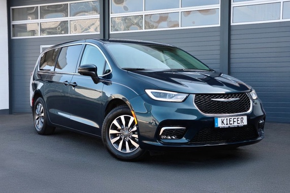 Chrysler Pacifica 2023