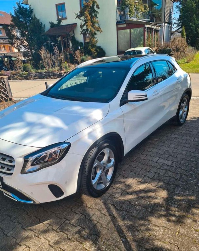Mercedes-Benz GLA-Class