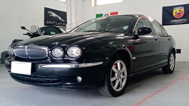 Jaguar X-TYPE