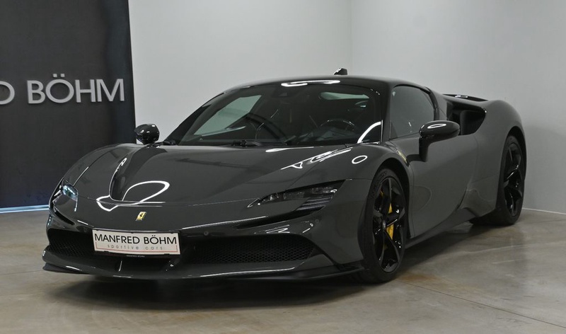 Ferrari SF90