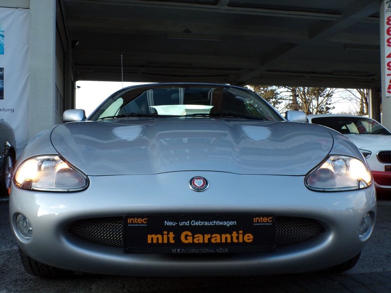 Jaguar XKR