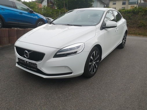 Volvo V40 2019