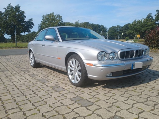 Jaguar XJ8 2004