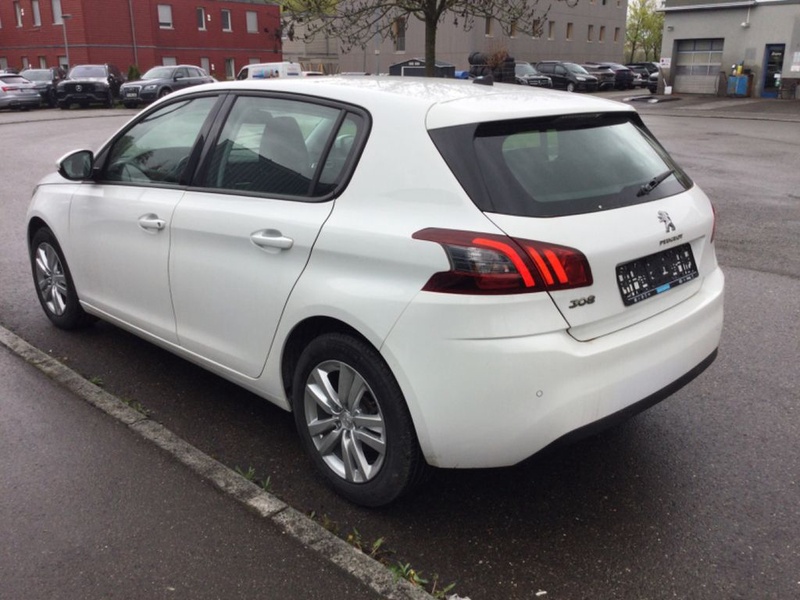 Peugeot 308