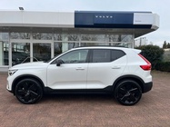 Volvo XC40 2025