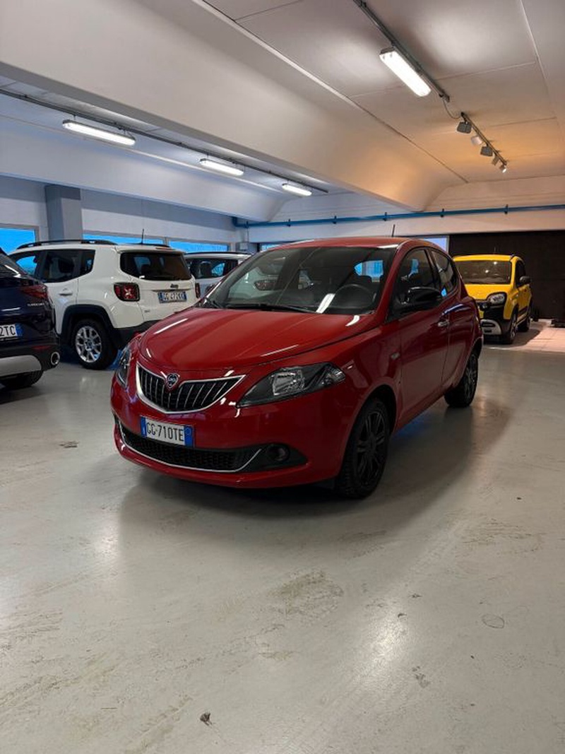 Lancia Ypsilon