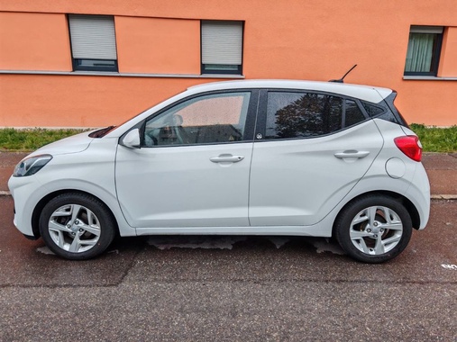 Hyundai i10 2021