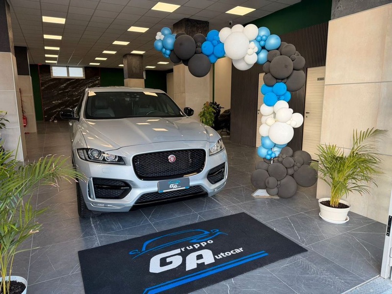 Jaguar F-Pace