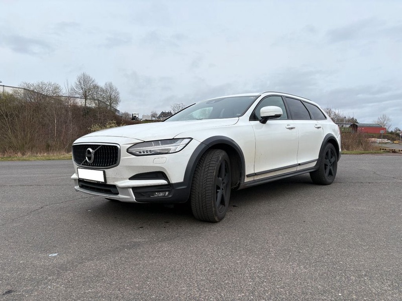 Volvo V90