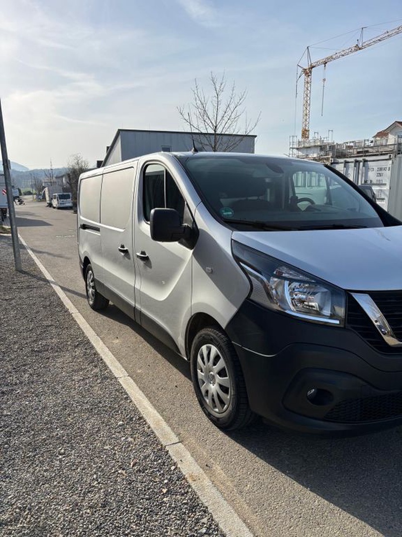 Nissan NV300