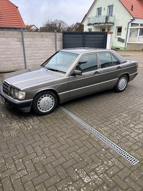Mercedes-Benz 190 1990