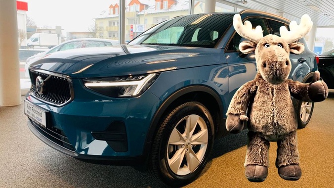 Volvo XC40 2025