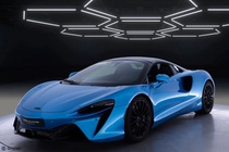McLaren Artura 2025