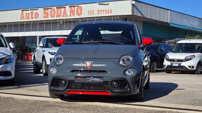Abarth 595 2021