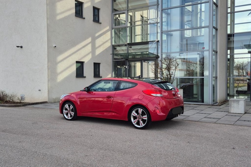 Hyundai Veloster