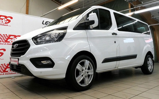 Ford Tourneo Custom 2021